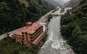 Ayder Hanedan Suit Hotel